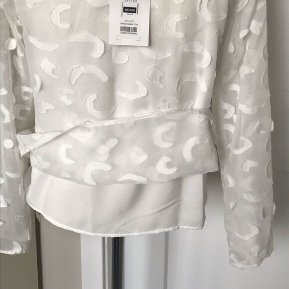 Savida UK Grace Long Sleeve Key hole textured semi -sheer Blouse Off White M - Picture 6 of 9